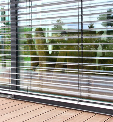 Beschattung, Jalousie